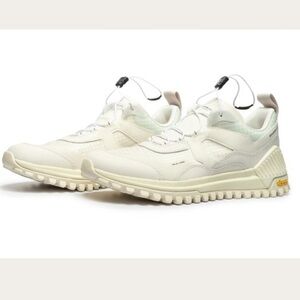 Brand black sierra white sneaker